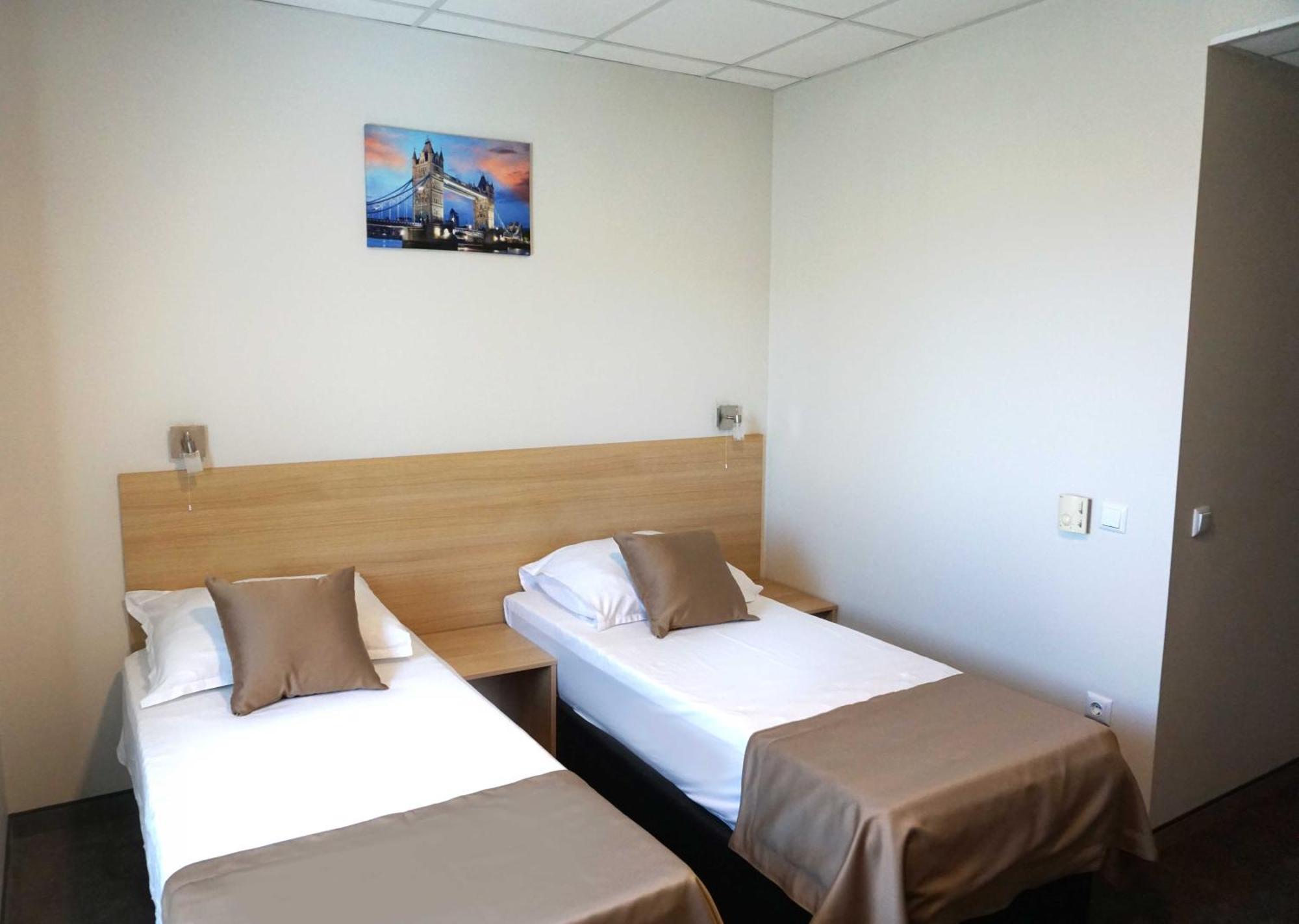 Hotel Ihtiman Luaran gambar